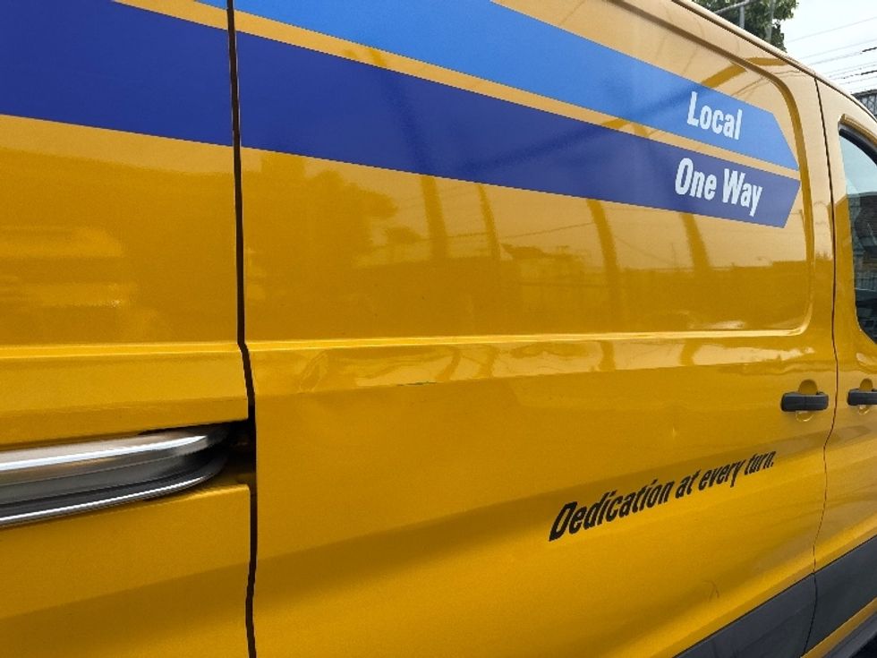 Cargo Van (Panel Van)-Light and Medium Duty Trucks-Ford-2021-Transit 250-Jamaica-NY-66,914\n\t\tmiles-$ 27,500 - Image 28