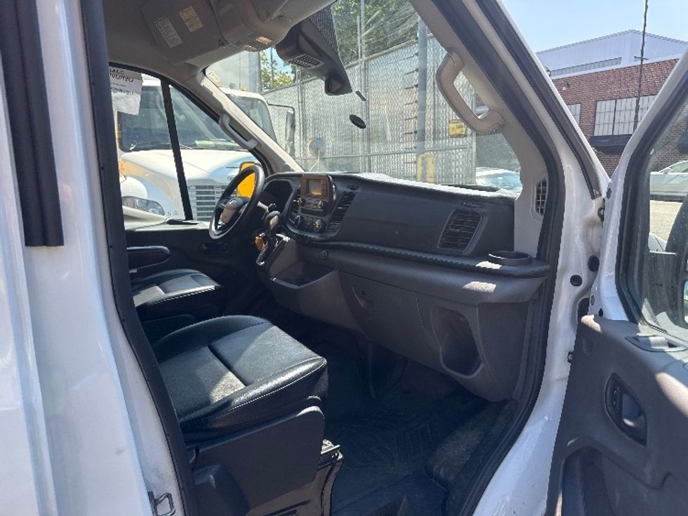 Cargo Van (Panel Van)-Light and Medium Duty Trucks-Ford-2021-Transit 250-Jamaica-NY-82,867\n\t\tmiles-$ 34,750 - Image 20