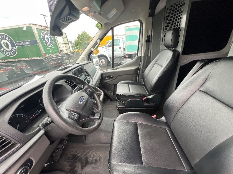 Cargo Van (Panel Van)-Light and Medium Duty Trucks-Ford-2021-Transit 250-Jessup-MD-62,774\n\t\tmiles-$ 37,250 - Image 19