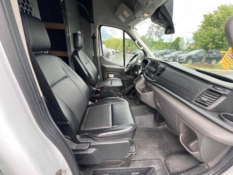 Cargo Van (Panel Van)-Light and Medium Duty Trucks-Ford-2021-Transit 250-Jessup-MD-62,774\n\t\tmiles-$ 37,250 - Image 22
