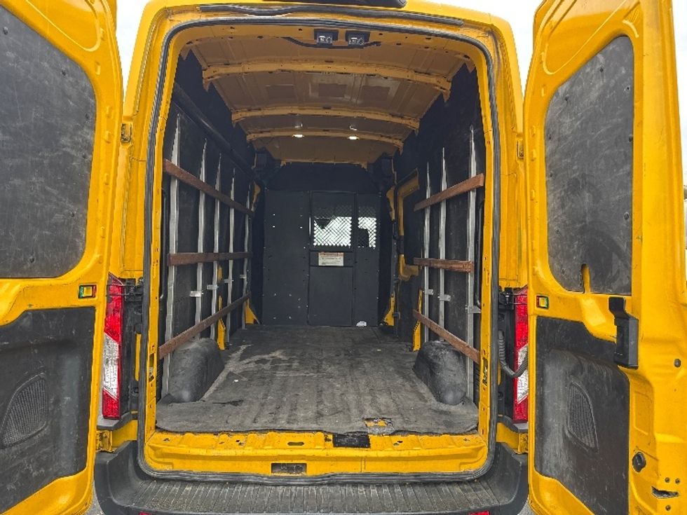 Cargo Van (Panel Van)-Light and Medium Duty Trucks-Ford-2021-Transit 250-Jessup-MD-81,004\n\t\tmiles-$ 31,000 - Image 8