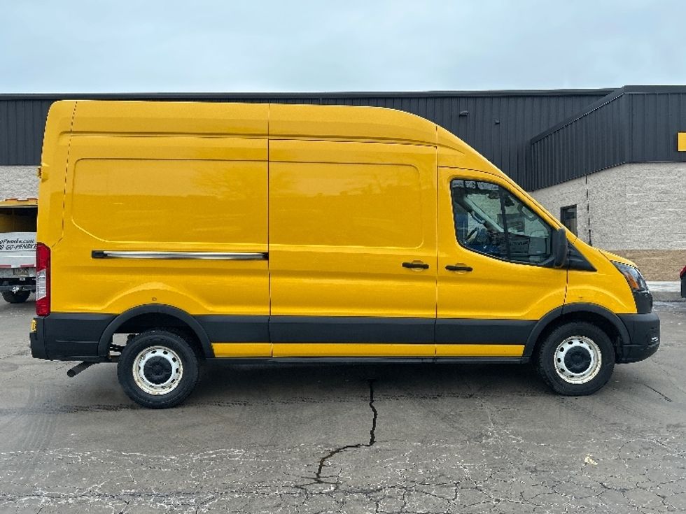 Cargo Van (Panel Van)-Light and Medium Duty Trucks-Ford-2021-Transit 250-Jessup-PA-135,668\n\t\tmiles-$ 24,250 - Image 12