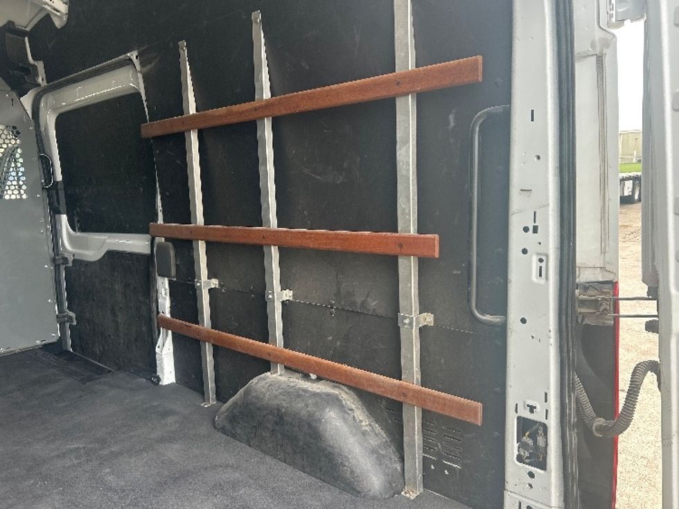 Cargo Van (Panel Van)-Light and Medium Duty Trucks-Ford-2021-Transit 250-Katy-TX-113,803\n\t\tmiles-$ 28,250 - Image 10