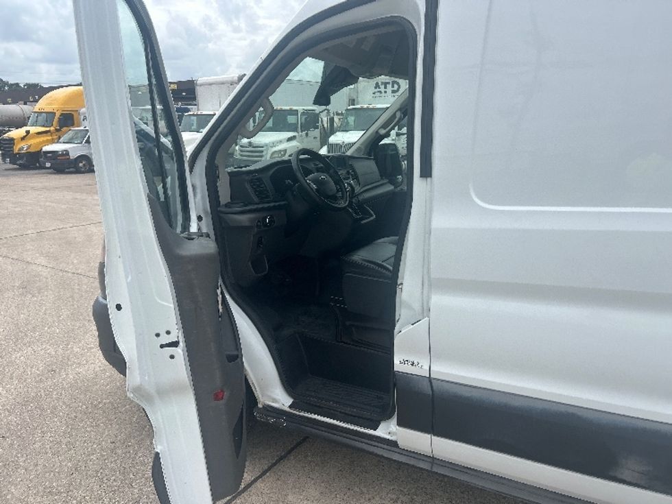 Cargo Van (Panel Van)-Light and Medium Duty Trucks-Ford-2021-Transit 250-Katy-TX-113,803\n\t\tmiles-$ 28,250 - Image 13