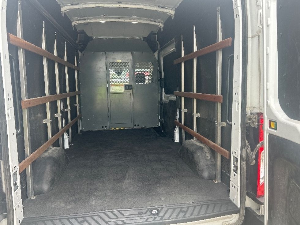 Cargo Van (Panel Van)-Light and Medium Duty Trucks-Ford-2021-Transit 250-Katy-TX-113,803\n\t\tmiles-$ 28,250 - Image 7
