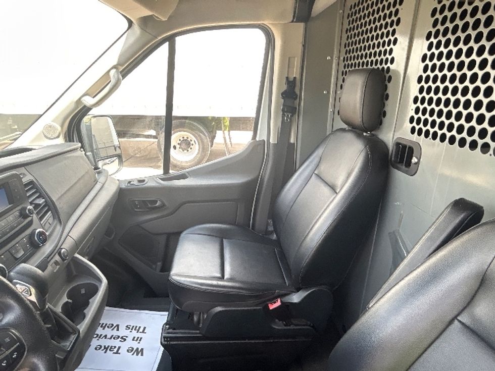 Cargo Van (Panel Van)-Light and Medium Duty Trucks-Ford-2021-Transit 250-Katy-TX-92,468\n\t\tmiles-$ 31,000 - Image 17