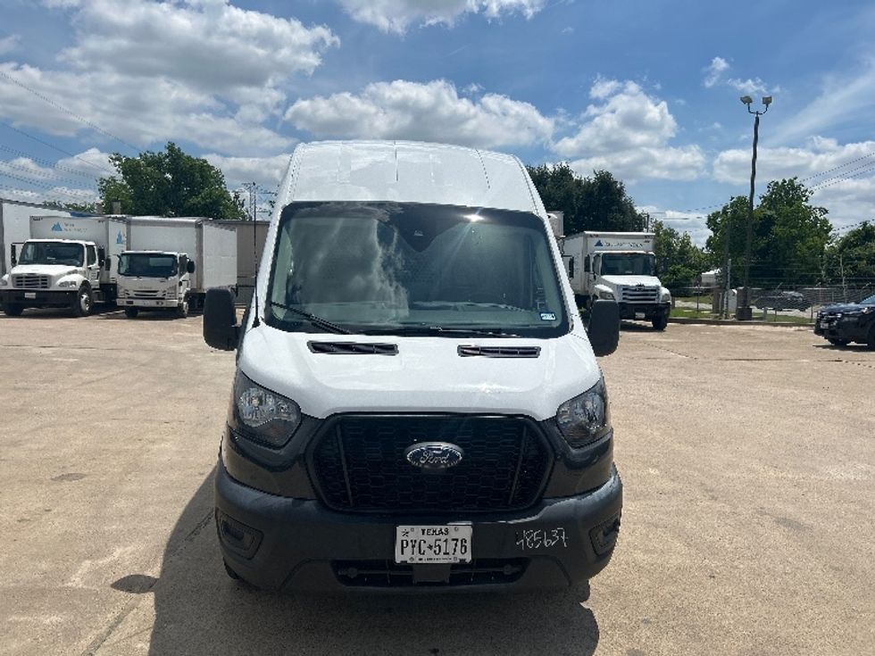 Cargo Van (Panel Van)-Light and Medium Duty Trucks-Ford-2021-Transit 250-Katy-TX-92,468\n\t\tmiles-$ 31,000 - Image 2