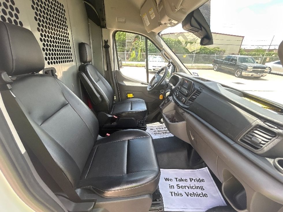 Cargo Van (Panel Van)-Light and Medium Duty Trucks-Ford-2021-Transit 250-Katy-TX-92,468\n\t\tmiles-$ 31,000 - Image 20