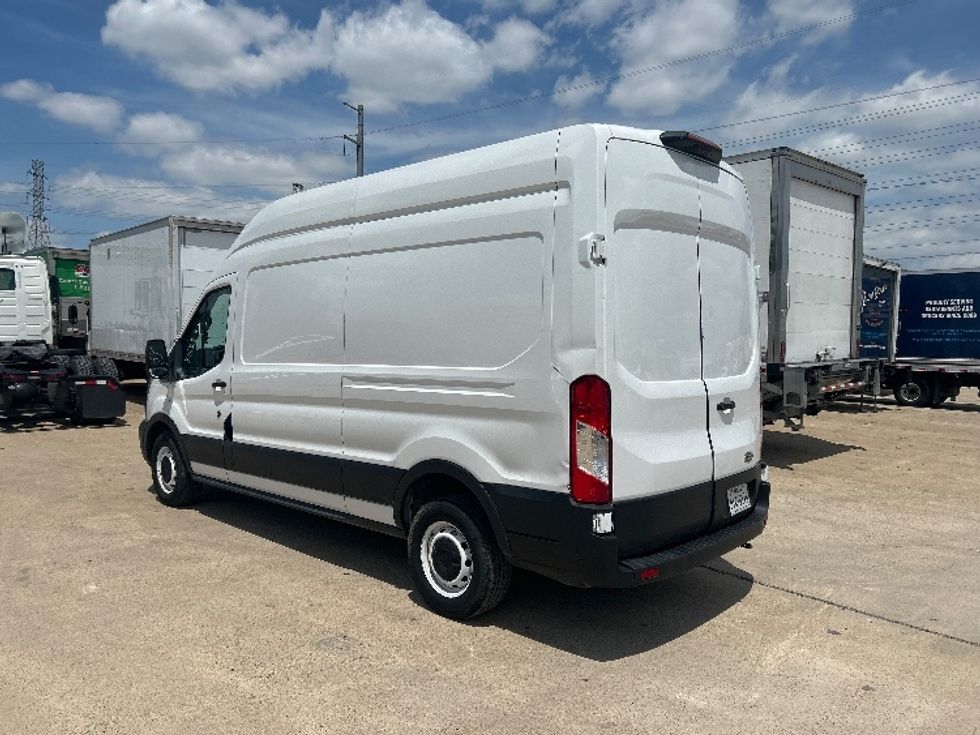Cargo Van (Panel Van)-Light and Medium Duty Trucks-Ford-2021-Transit 250-Katy-TX-92,468\n\t\tmiles-$ 31,000 - Image 6