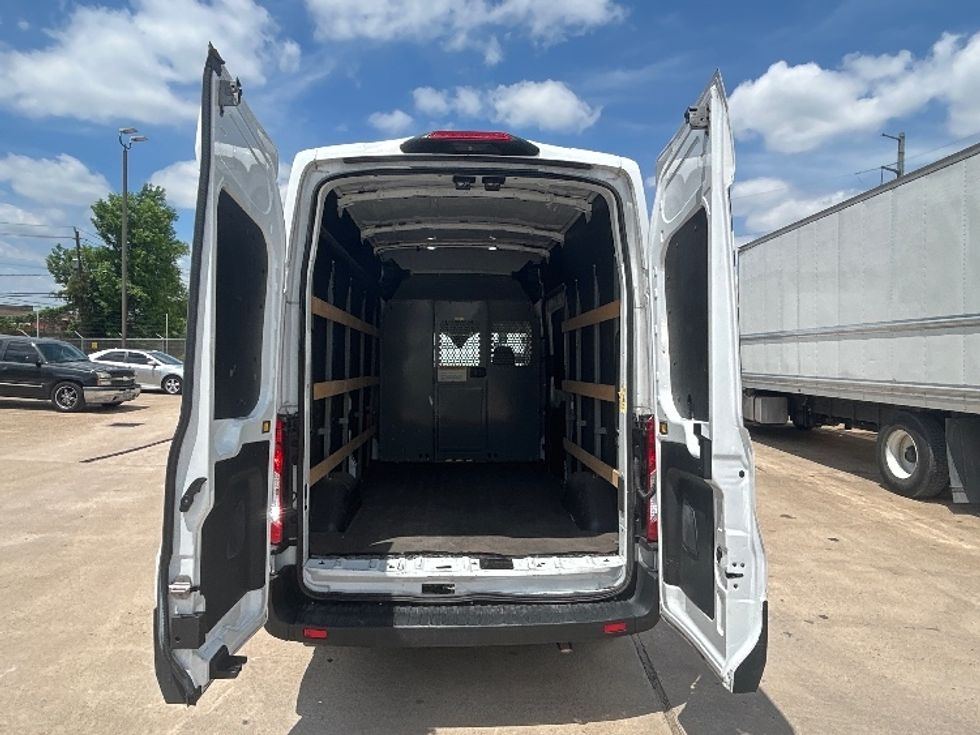 Cargo Van (Panel Van)-Light and Medium Duty Trucks-Ford-2021-Transit 250-Katy-TX-92,468\n\t\tmiles-$ 31,000 - Image 8