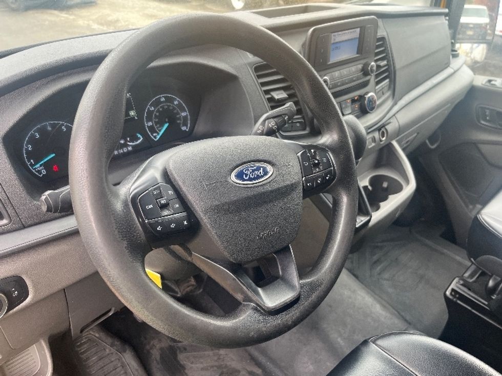 Cargo Van (Panel Van)-Light and Medium Duty Trucks-Ford-2021-Transit 250-Kearny-NJ-81,879\n\t\tmiles-$ 31,000 - Image 13