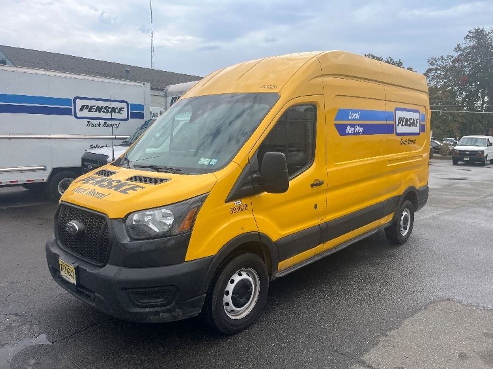 Cargo Van (Panel Van)-Light and Medium Duty Trucks-Ford-2021-Transit 250-Kearny-NJ-81,879\n\t\tmiles-$ 31,000 - Image 3