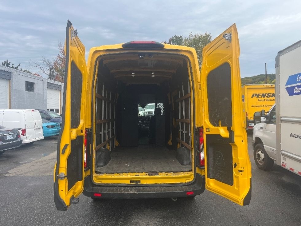 Cargo Van (Panel Van)-Light and Medium Duty Trucks-Ford-2021-Transit 250-Kearny-NJ-81,879\n\t\tmiles-$ 31,000 - Image 7