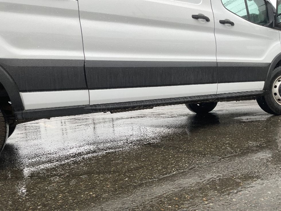 Cargo Van (Panel Van)-Light and Medium Duty Trucks-Ford-2021-Transit 250-Kent-WA-73,053\n\t\tmiles-$ 38,000 - Image 14