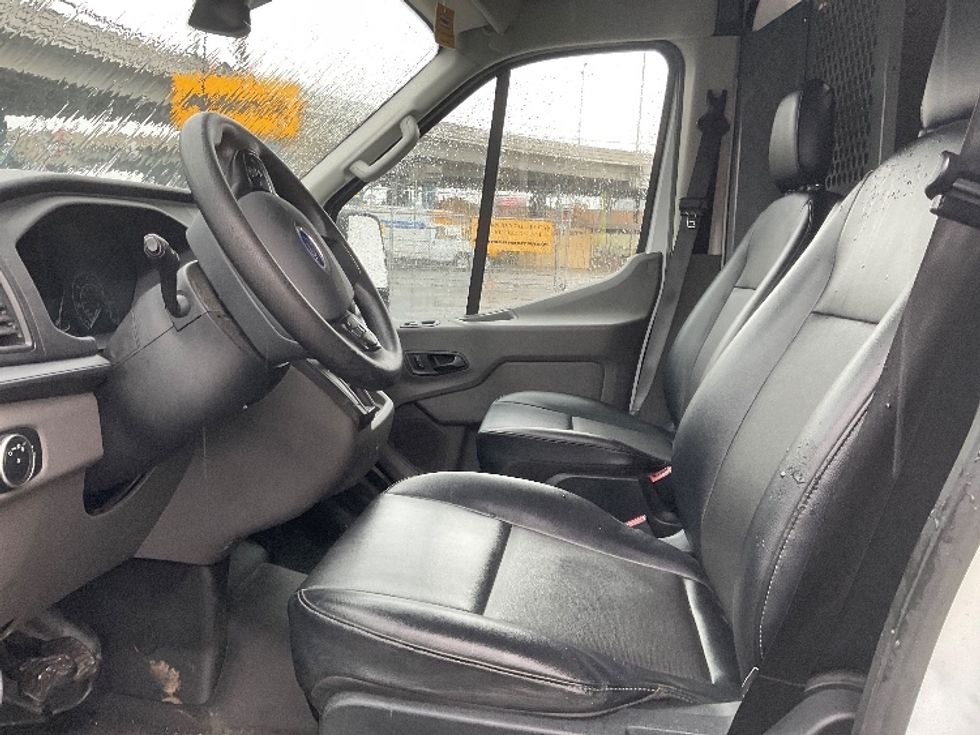 Cargo Van (Panel Van)-Light and Medium Duty Trucks-Ford-2021-Transit 250-Kent-WA-73,053\n\t\tmiles-$ 38,000 - Image 19