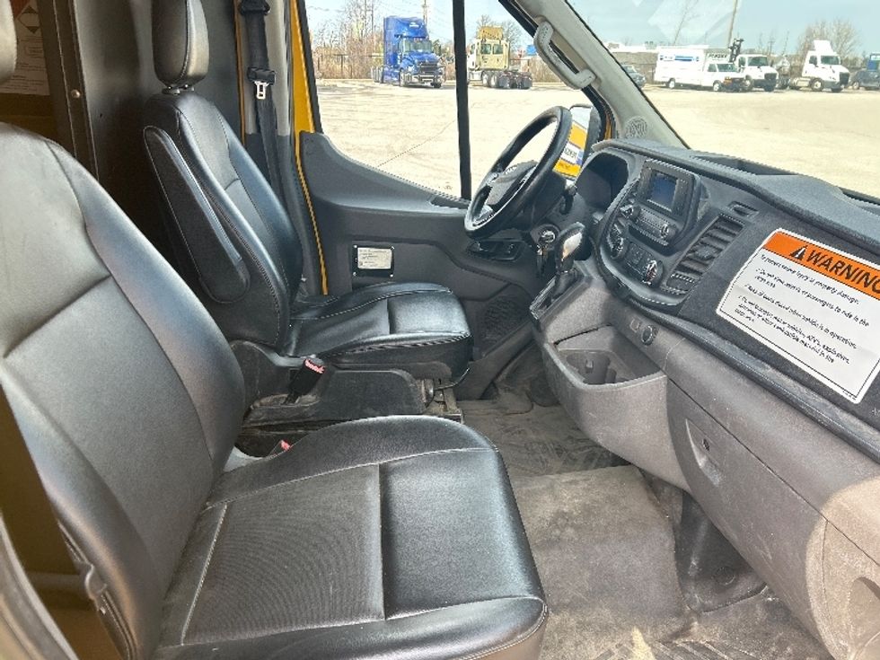 Cargo Van (Panel Van)-Light and Medium Duty Trucks-Ford-2021-Transit 250-Kentwood-MI-106,746\n\t\tmiles-$ 28,750 - Image 21
