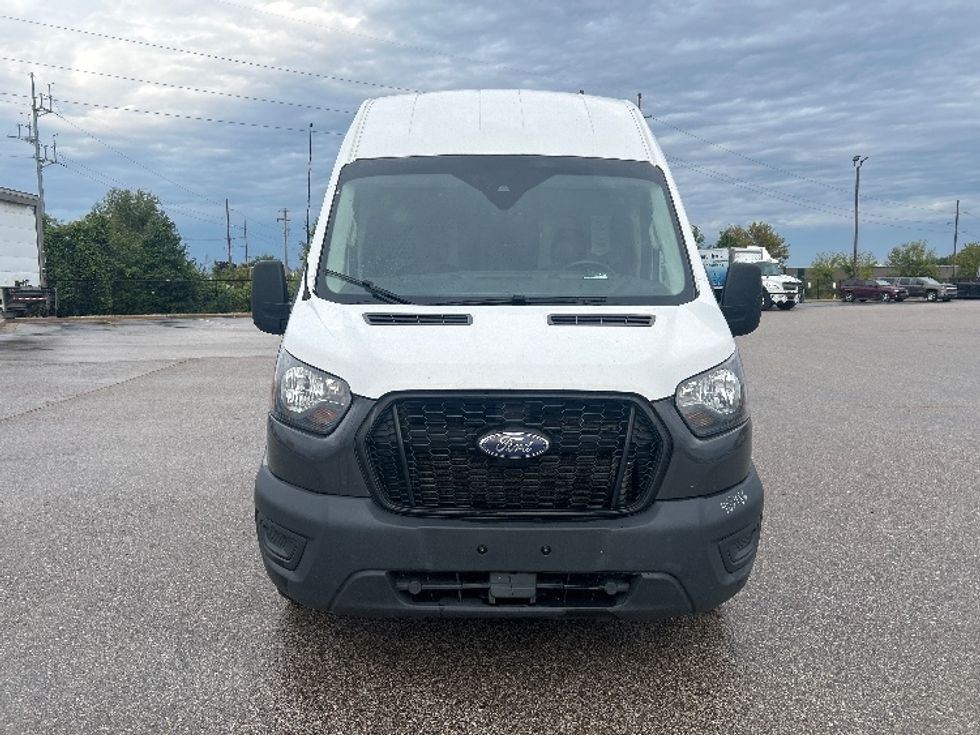 Cargo Van (Panel Van)-Light and Medium Duty Trucks-Ford-2021-Transit 250-Kentwood-MI-112,187\n\t\tmiles-$ 31,750 - Image 2