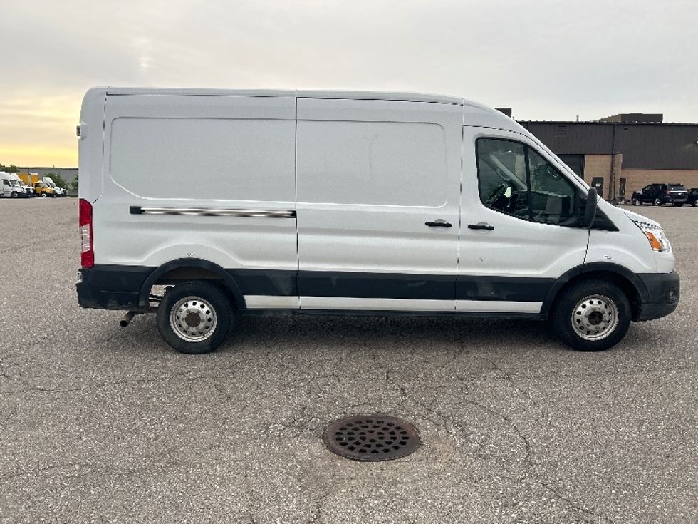 Cargo Van (Panel Van)-Light and Medium Duty Trucks-Ford-2021-Transit 250-Kentwood-MI-70,397\n\t\tmiles-$ 32,750 - Image 14