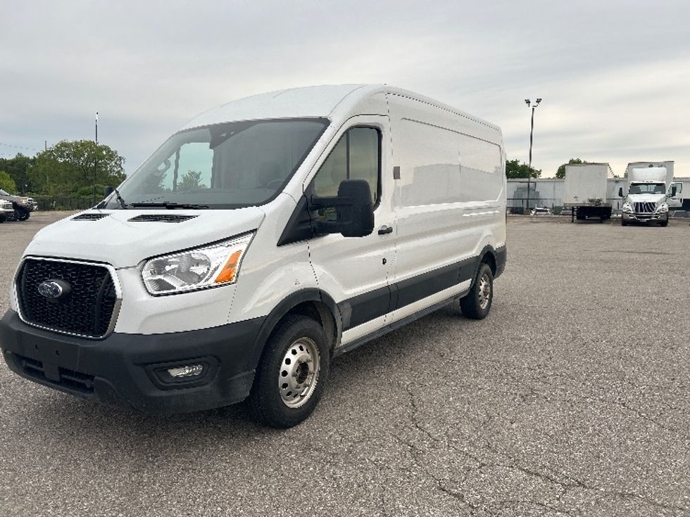 Cargo Van (Panel Van)-Light and Medium Duty Trucks-Ford-2021-Transit 250-Kentwood-MI-70,397\n\t\tmiles-$ 32,750 - Image 3