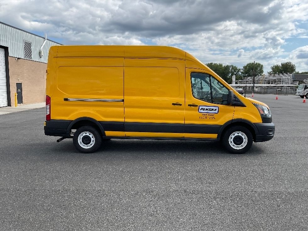 Cargo Van (Panel Van)-Light and Medium Duty Trucks-Ford-2021-Transit 250-King Of Prussia-PA-86,802\n\t\tmiles-$ 29,750 - Image 15