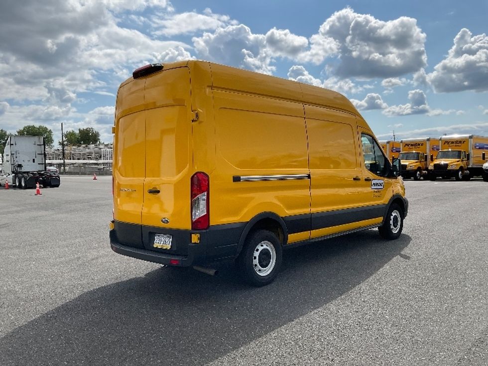Cargo Van (Panel Van)-Light and Medium Duty Trucks-Ford-2021-Transit 250-King Of Prussia-PA-86,802\n\t\tmiles-$ 29,750 - Image 13