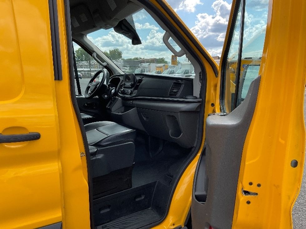 Cargo Van (Panel Van)-Light and Medium Duty Trucks-Ford-2021-Transit 250-King Of Prussia-PA-86,802\n\t\tmiles-$ 29,750 - Image 20