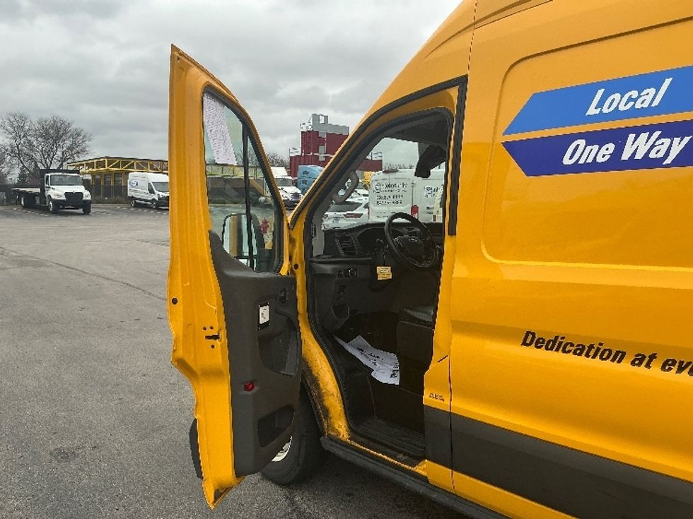 Cargo Van (Panel Van)-Light and Medium Duty Trucks-Ford-2021-Transit 250-La Porte-IN-106,385\n\t\tmiles-$ 29,750 - Image 15