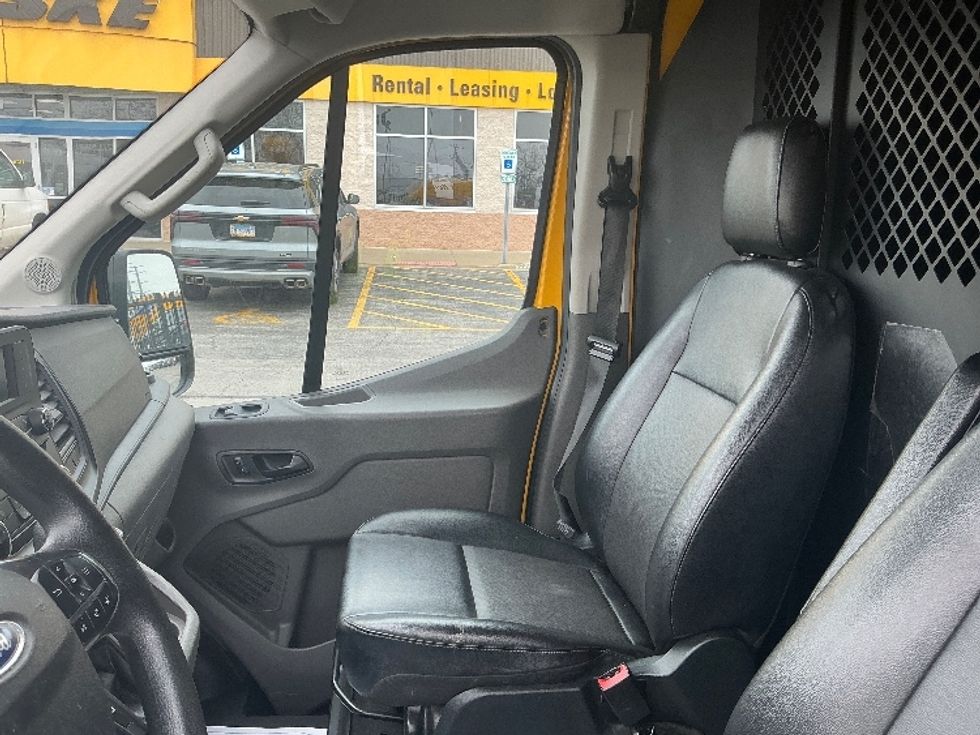 Cargo Van (Panel Van)-Light and Medium Duty Trucks-Ford-2021-Transit 250-La Porte-IN-106,385\n\t\tmiles-$ 29,750 - Image 18