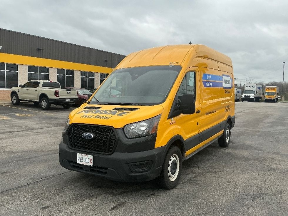 Cargo Van (Panel Van)-Light and Medium Duty Trucks-Ford-2021-Transit 250-La Porte-IN-106,385\n\t\tmiles-$ 29,750 - Image 3