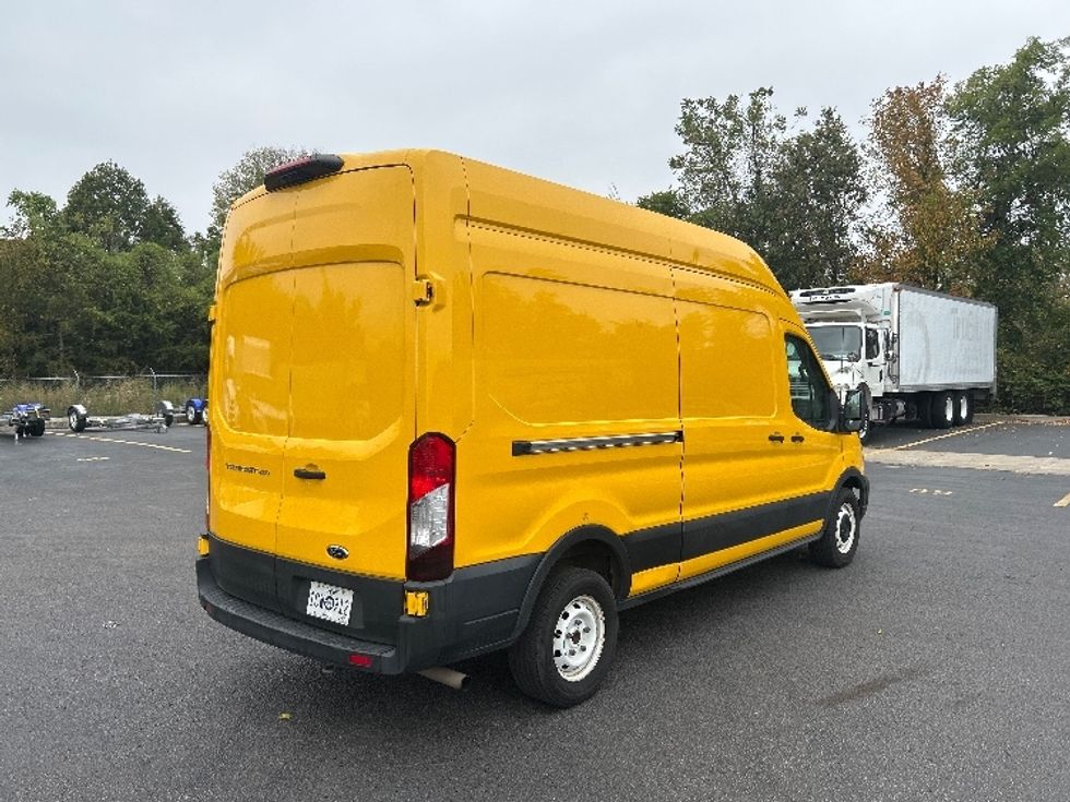 Cargo Van (Panel Van)-Light and Medium Duty Trucks-Ford-2021-Transit 250-La Vergne-TN-219,542\n\t\tmiles-$ 6,000 - Image 13