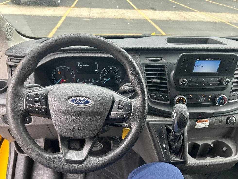 Cargo Van (Panel Van)-Light and Medium Duty Trucks-Ford-2021-Transit 250-La Vergne-TN-219,542\n\t\tmiles-$ 6,000 - Image 18