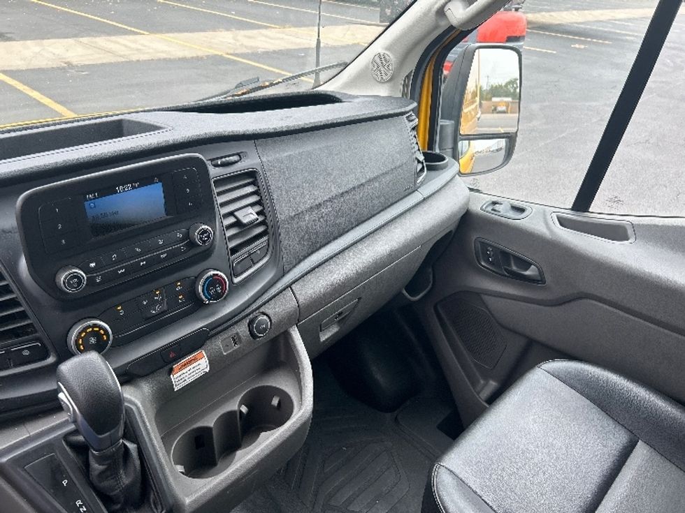 Cargo Van (Panel Van)-Light and Medium Duty Trucks-Ford-2021-Transit 250-La Vergne-TN-219,542\n\t\tmiles-$ 6,000 - Image 19