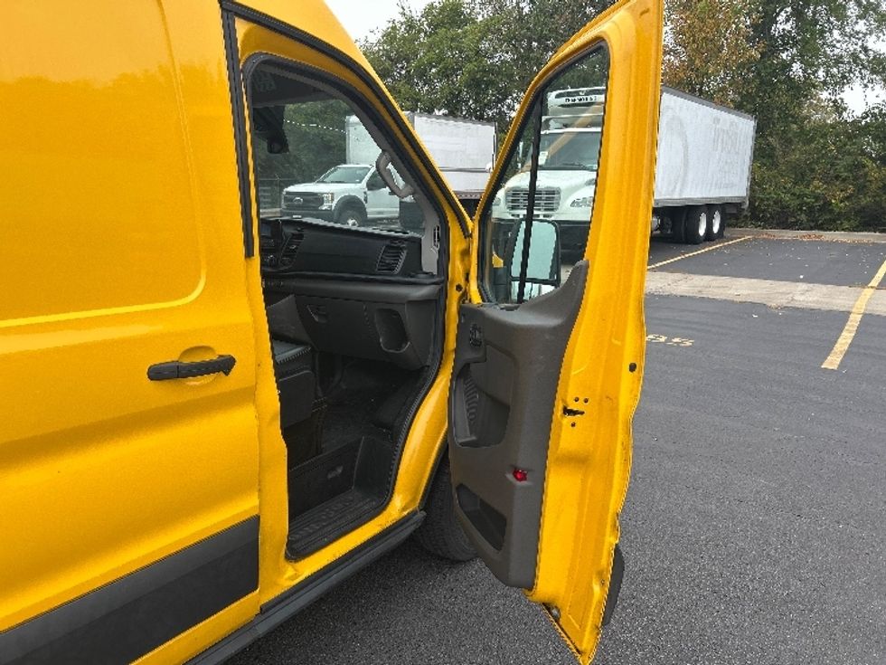 Cargo Van (Panel Van)-Light and Medium Duty Trucks-Ford-2021-Transit 250-La Vergne-TN-219,542\n\t\tmiles-$ 6,000 - Image 20