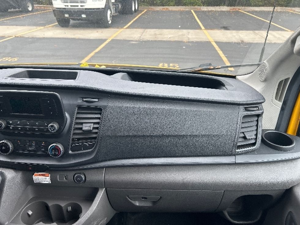Cargo Van (Panel Van)-Light and Medium Duty Trucks-Ford-2021-Transit 250-La Vergne-TN-219,542\n\t\tmiles-$ 6,000 - Image 21