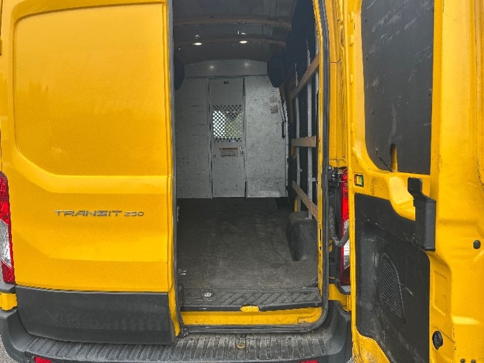 Cargo Van (Panel Van)-Light and Medium Duty Trucks-Ford-2021-Transit 250-La Vergne-TN-219,542\n\t\tmiles-$ 6,000 - Image 25
