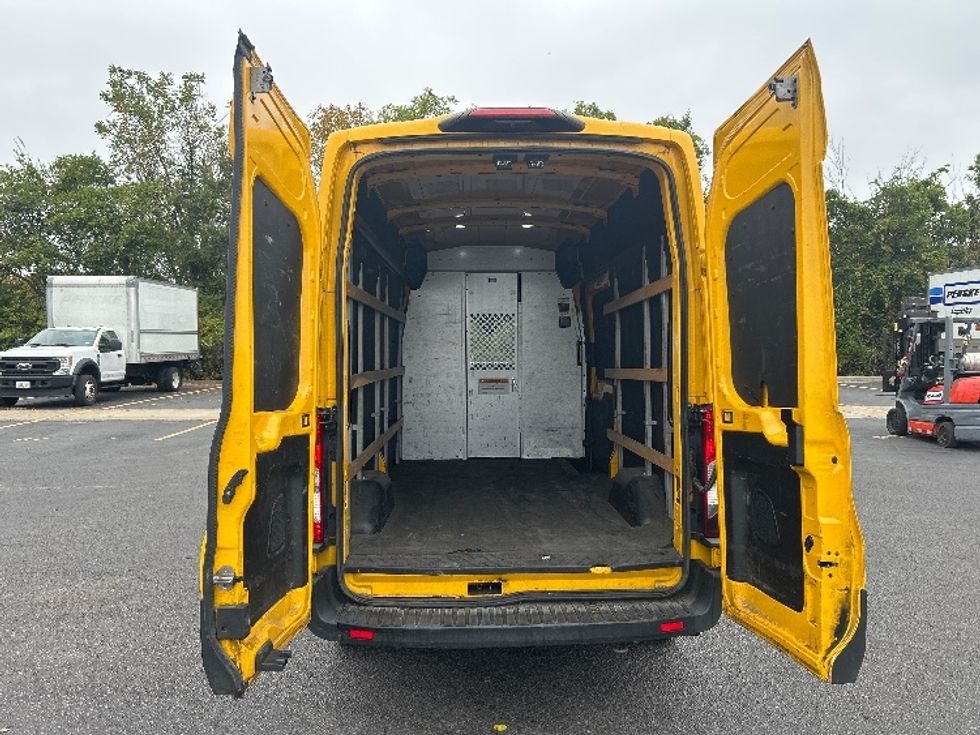 Cargo Van (Panel Van)-Light and Medium Duty Trucks-Ford-2021-Transit 250-La Vergne-TN-219,542\n\t\tmiles-$ 6,000 - Image 8