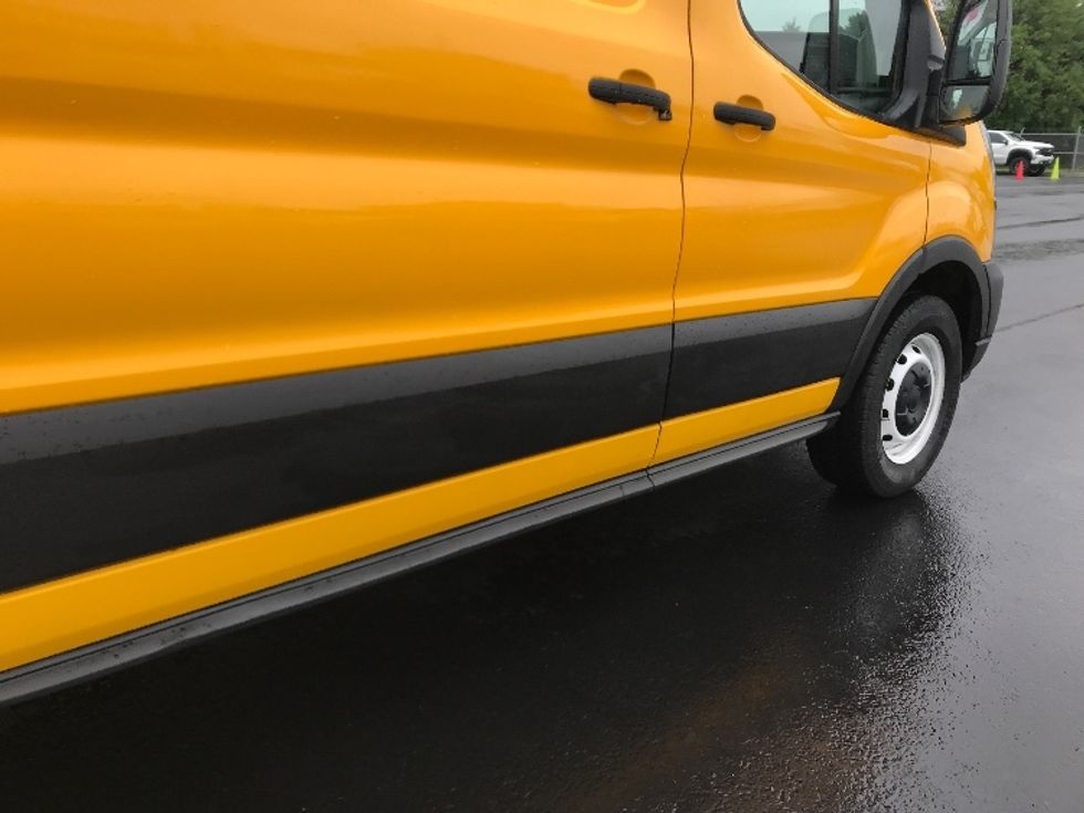 Cargo Van (Panel Van)-Light and Medium Duty Trucks-Ford-2021-Transit 250-Lancaster-PA-89,317\n\t\tmiles-$ 30,250 - Image 14