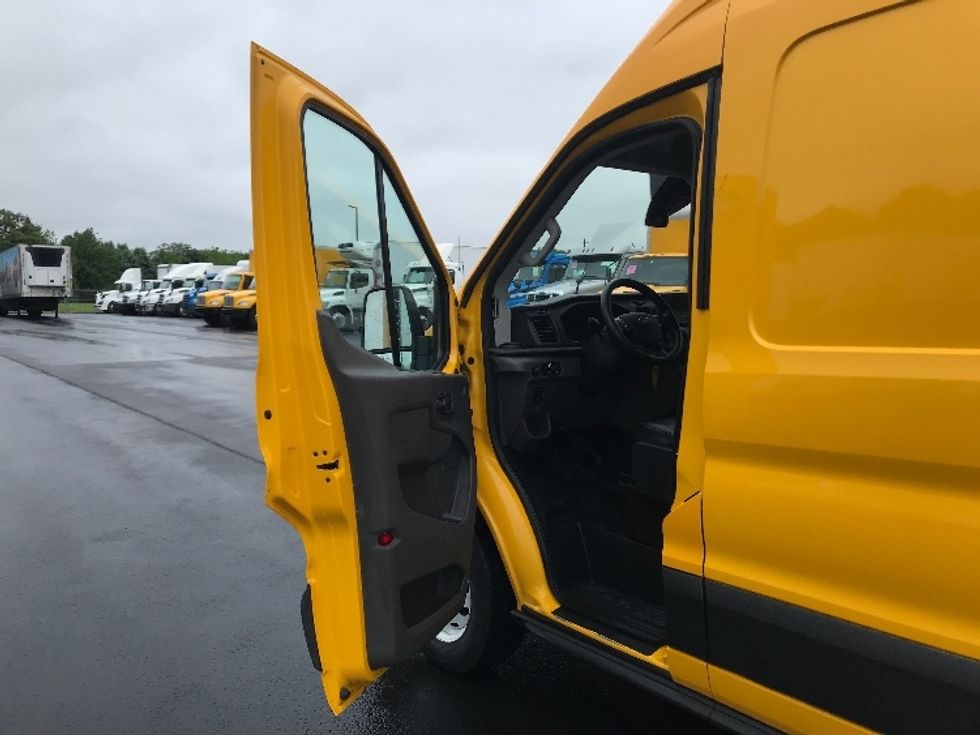 Cargo Van (Panel Van)-Light and Medium Duty Trucks-Ford-2021-Transit 250-Lancaster-PA-89,317\n\t\tmiles-$ 30,250 - Image 16