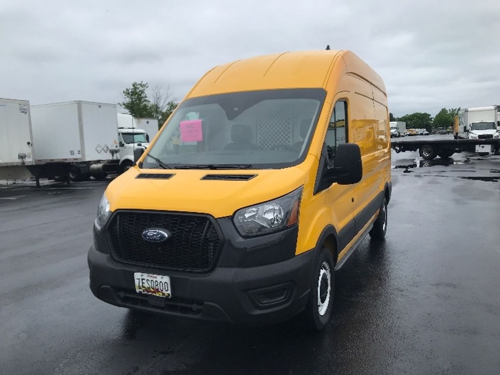 Cargo Van (Panel Van)-Light and Medium Duty Trucks-Ford-2021-Transit 250-Lancaster-PA-89,317\n\t\tmiles-$ 30,250 - Image 3