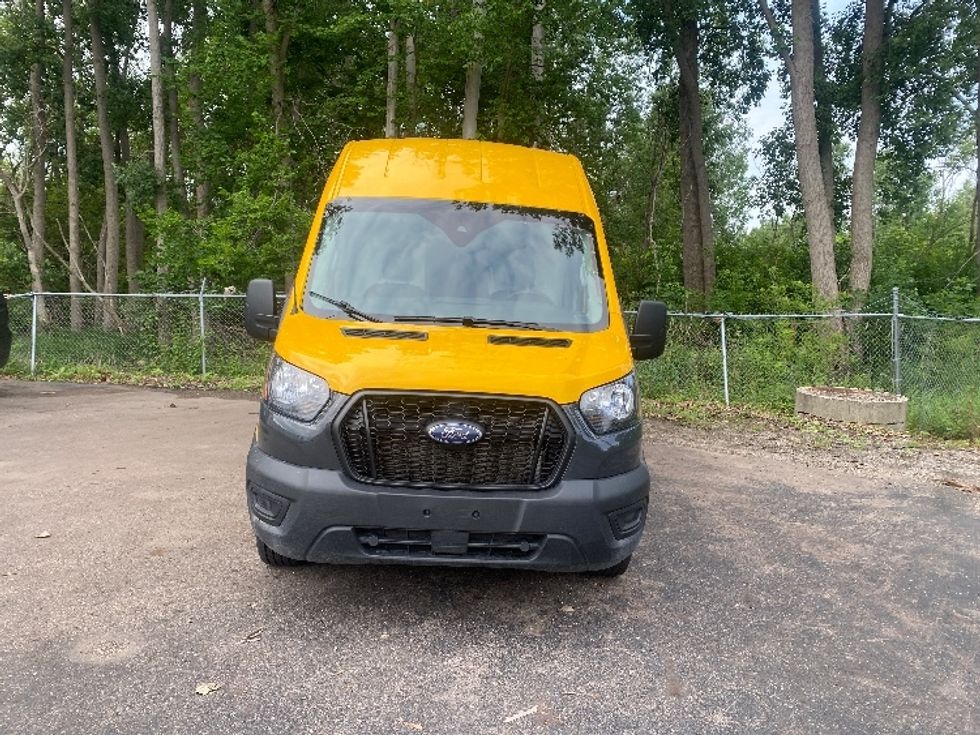 Cargo Van (Panel Van)-Light and Medium Duty Trucks-Ford-2021-Transit 250-Lansing-MI-77,011\n\t\tmiles-$ 31,250 - Image 2