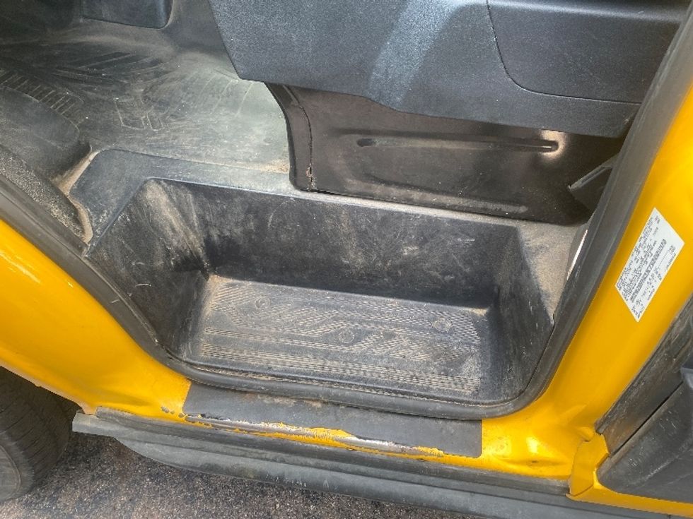 Cargo Van (Panel Van)-Light and Medium Duty Trucks-Ford-2021-Transit 250-Lansing-MI-77,011\n\t\tmiles-$ 31,250 - Image 27