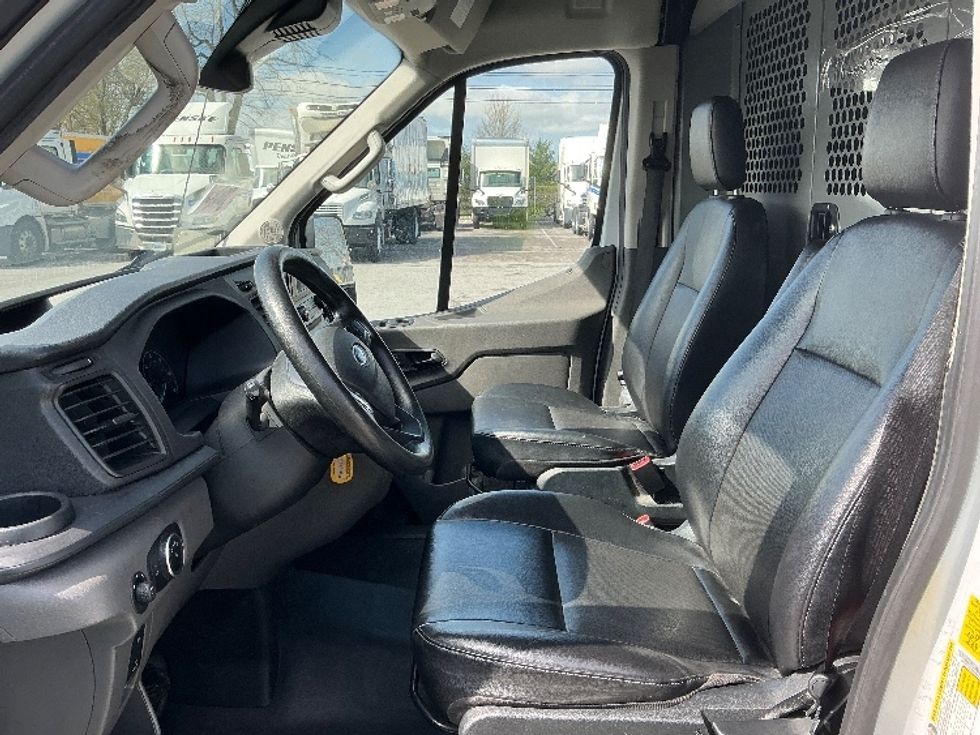 Cargo Van (Panel Van)-Light and Medium Duty Trucks-Ford-2021-Transit 250-Lexington-KY-122,734\n\t\tmiles-$ 29,500 - Image 13