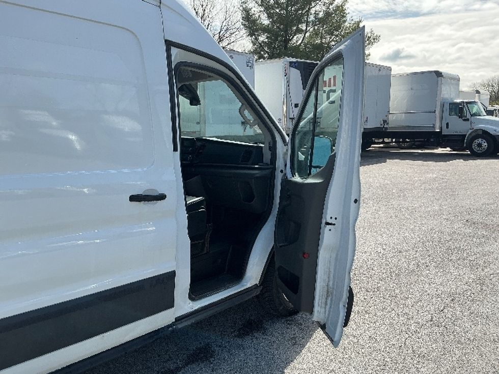 Cargo Van (Panel Van)-Light and Medium Duty Trucks-Ford-2021-Transit 250-Lexington-KY-122,734\n\t\tmiles-$ 29,500 - Image 16
