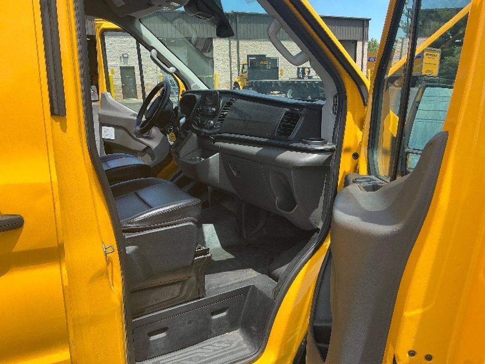 Cargo Van (Panel Van)-Light and Medium Duty Trucks-Ford-2021-Transit 250-Lexington-KY-72,665\n\t\tmiles-$ 32,500 - Image 17
