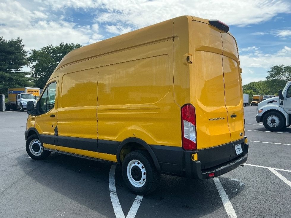 Cargo Van (Panel Van)-Light and Medium Duty Trucks-Ford-2021-Transit 250-Lexington-KY-72,665\n\t\tmiles-$ 32,500 - Image 5