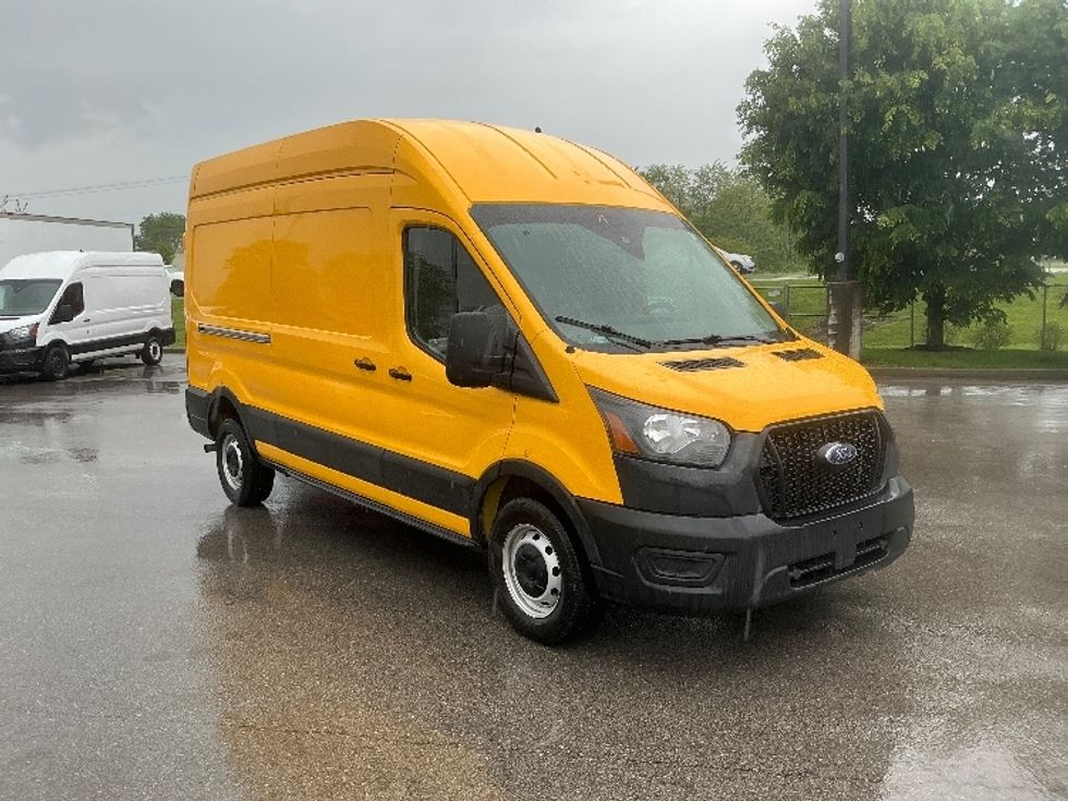 Cargo Van (Panel Van)-Light and Medium Duty Trucks-Ford-2021-Transit 250-Lexington-KY-87,588\n\t\tmiles-$ 29,000 - Image 1