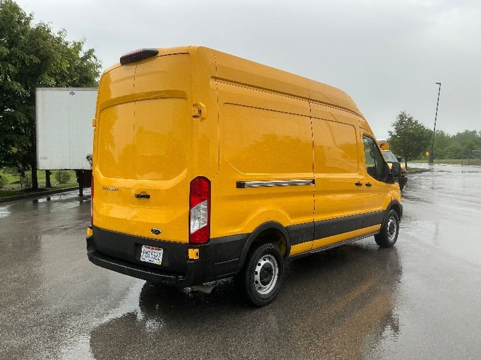 Cargo Van (Panel Van)-Light and Medium Duty Trucks-Ford-2021-Transit 250-Lexington-KY-87,588\n\t\tmiles-$ 29,000 - Image 13