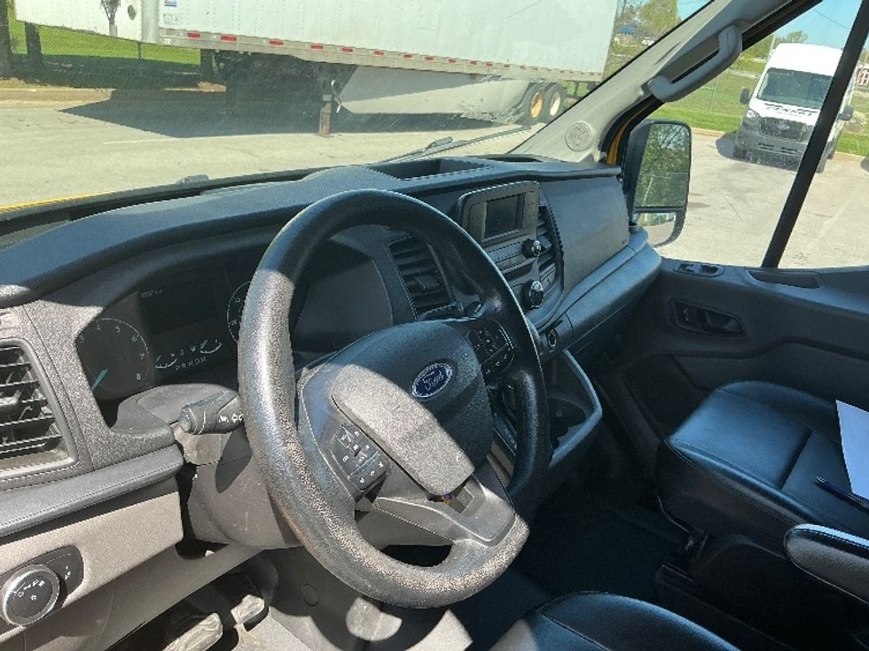 Cargo Van (Panel Van)-Light and Medium Duty Trucks-Ford-2021-Transit 250-Lexington-KY-87,588\n\t\tmiles-$ 29,000 - Image 17