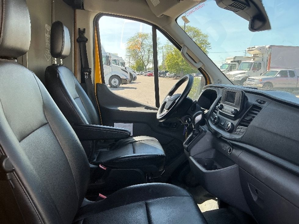 Cargo Van (Panel Van)-Light and Medium Duty Trucks-Ford-2021-Transit 250-Lexington-KY-87,588\n\t\tmiles-$ 29,000 - Image 22