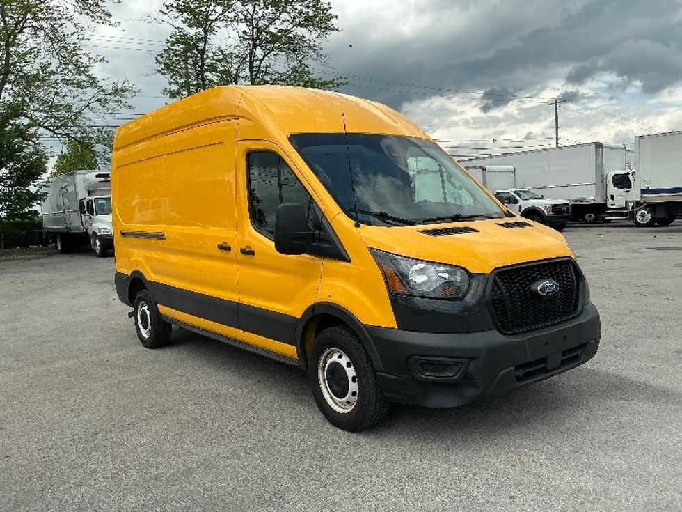 Cargo Van (Panel Van)-Light and Medium Duty Trucks-Ford-2021-Transit 250-Lexington-KY-95,487\n\t\tmiles-$ 28,500 - Image 1